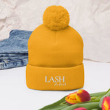 Lash artist Pom-Pom Beanie lash tech